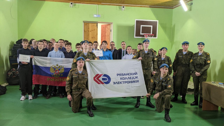 Начальная военная подготовка. .