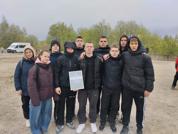2 место на региональном полуфинале Всероссийской военно-патриотической игры "Зарница 2.0"!.
